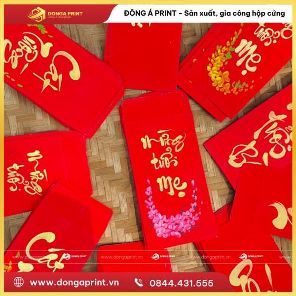 Thiệp chúc mừng năm mới với kỹ thuật ép kim tinh xảo cho lời chúc khách hàng